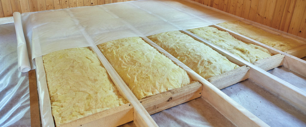 ISOLATION-PLANCHERS-BAS-photo-metiers-1024x426